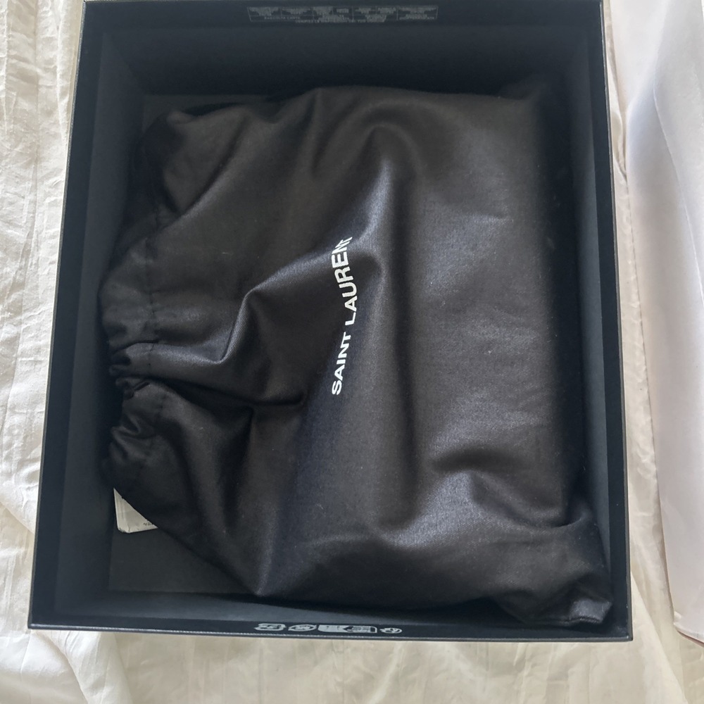 SAINT LAURENT YSL Cassandre $830 Soft Sage Patent Leather Phone Holder NEW - Picture 10 of 10